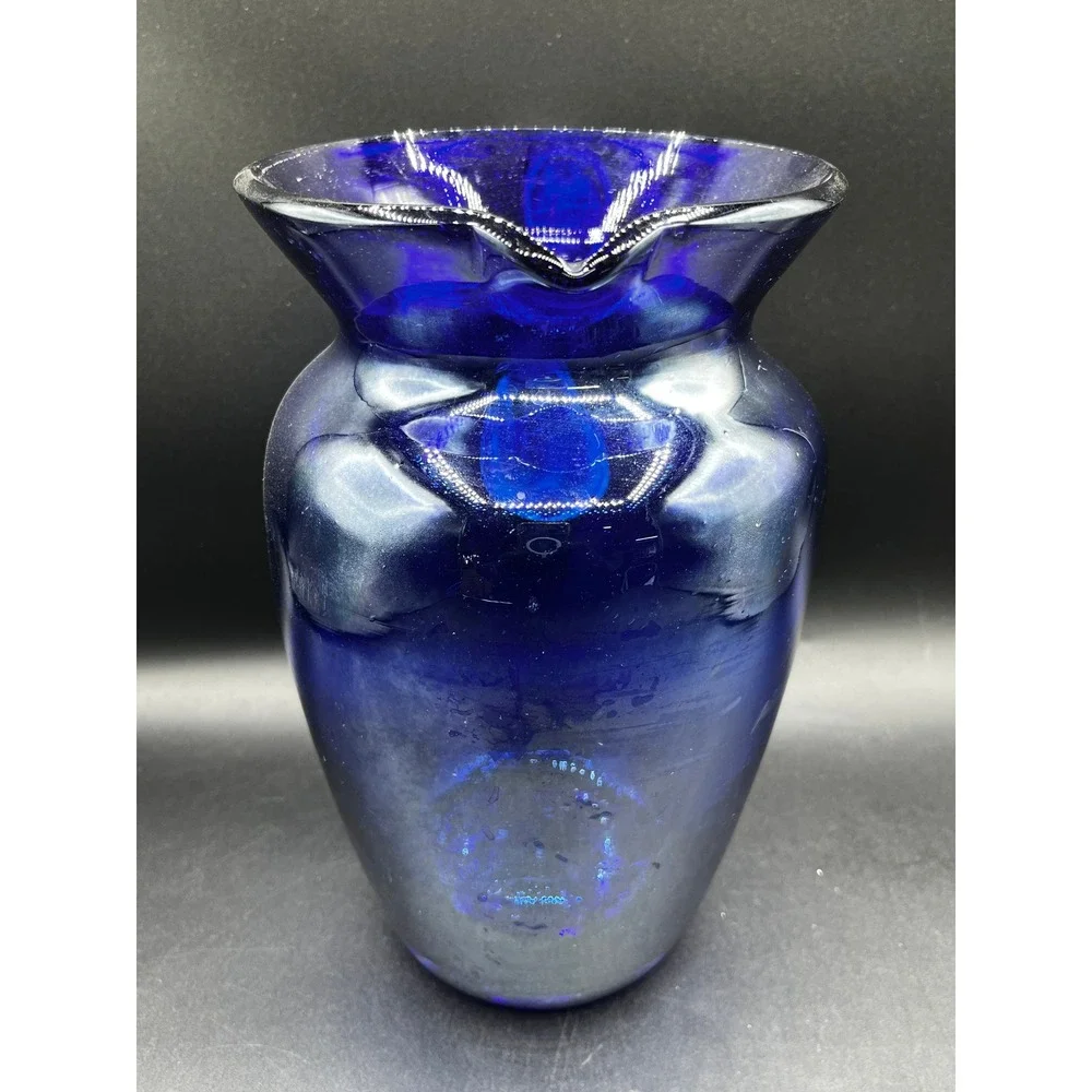 Vtg Cobalt Blue Hand Blown Glass Pitcher Clear Handle 9.25